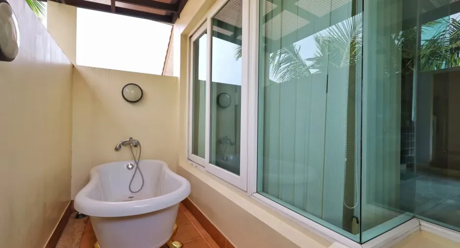 For sale 5 ベッドルーム villa in Bang Kruai, Nonthaburi