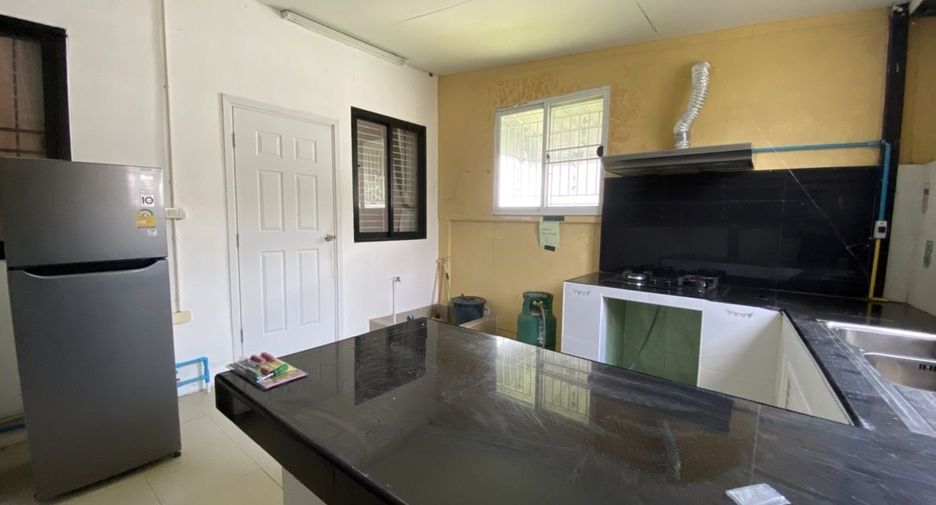 For sale 2 bedrooms townhouse in Mueang Ubon Ratchathani, Ubon Ratchathani