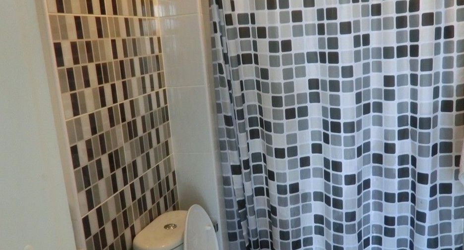 For sale 1 bed condo in Mueang Pathum Thani, Pathum Thani