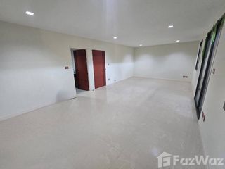 À vendre 4 chambres maison à Phutthamonthon, Nakhon Pathom
