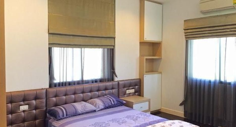 For sale 4 bedrooms house in Pak Kret, Nonthaburi
