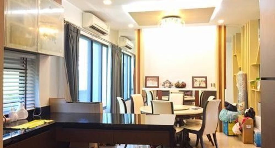 For sale 4 bedrooms house in Pak Kret, Nonthaburi