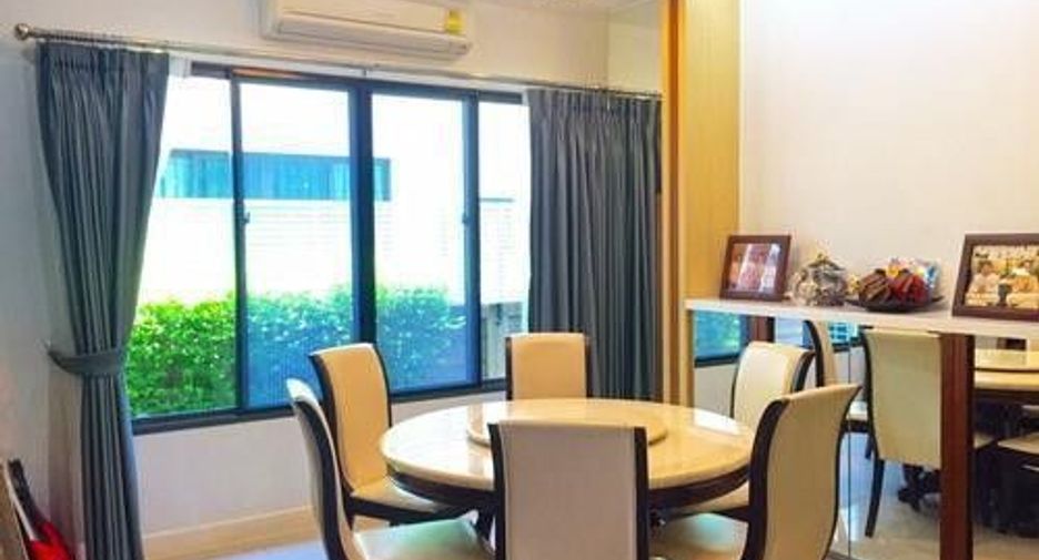 For sale 4 bedrooms house in Pak Kret, Nonthaburi
