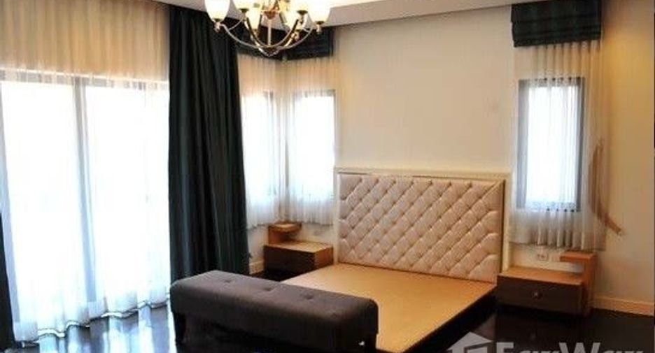 For sale 4 bedrooms house in Pak Kret, Nonthaburi
