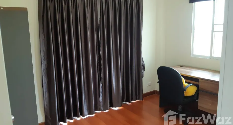 For sale 4 bedrooms house in Mueang Samut Sakhon, Samut Sakhon