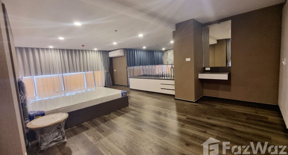 For rent 3 bedrooms condo in Mueang Nonthaburi, Nonthaburi