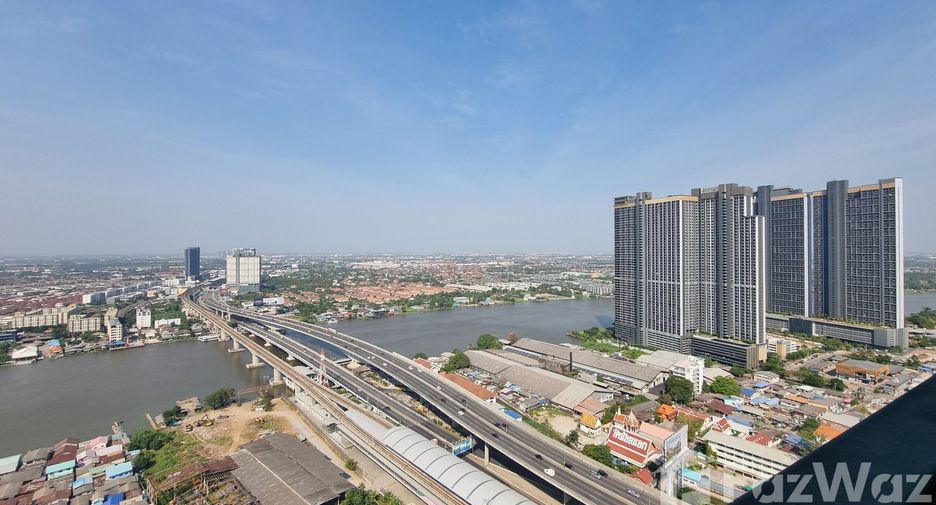 For rent 3 bedrooms condo in Mueang Nonthaburi, Nonthaburi