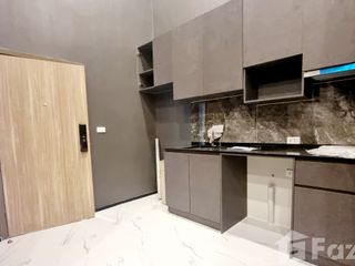 Wohnung zur Miete mit 3 Zimmer in Mueang Nonthaburi, Nonthaburi
