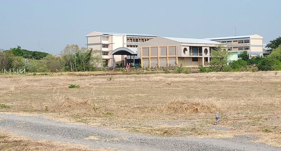 For sale land in Mueang Lop Buri, Lopburi
