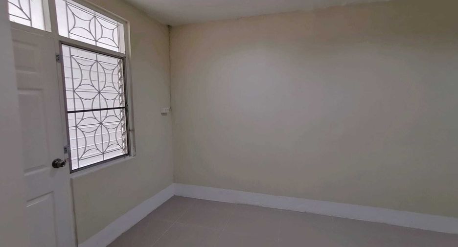 For sale 2 bedrooms townhouse in Thanyaburi, Pathum Thani