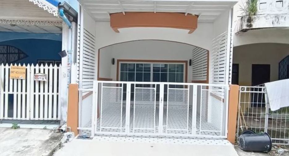 For sale 2 bedrooms townhouse in Sai Noi, Nonthaburi