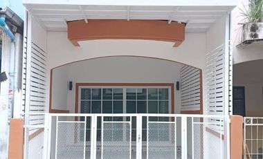 For sale 2 bedrooms townhouse in Sai Noi, Nonthaburi