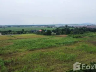 Продажа Участок в Ban Bueng, Чонбури
