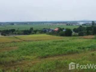 Продажа Участок в Ban Bueng, Чонбури