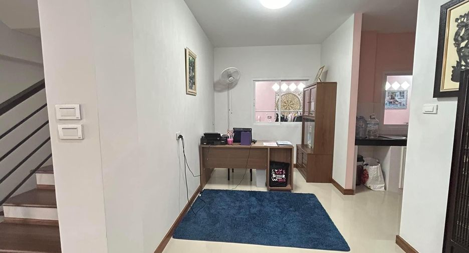 Casa en venta de 4 habitaciones en Mueang Nakhon Ratchasima, Nakhon Ratchasima