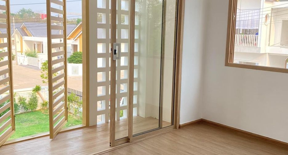 For sale 3 bedrooms house in Mueang Phayao, Phayao
