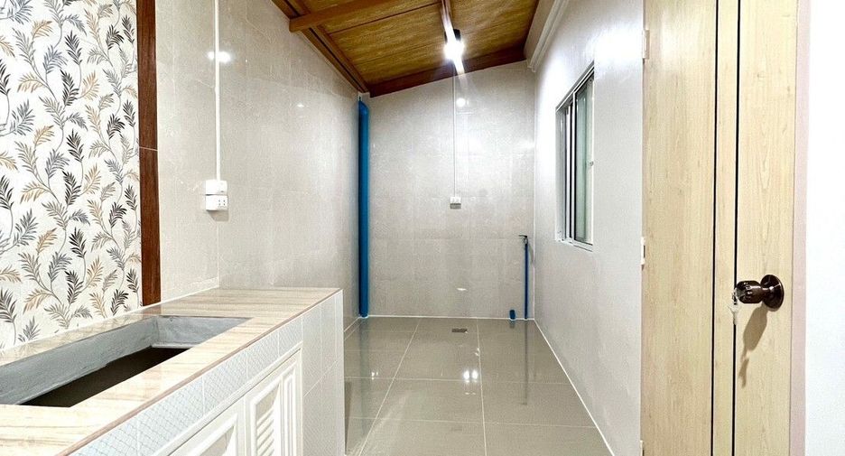 Reihenhaus zum Kauf mit 3 Zimmer in Khlong Luang, Pathum Thani