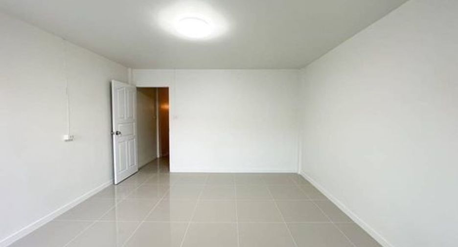 Casa adosada en venta de 2 habitaciones en Bang Bua Thong, Nonthaburi