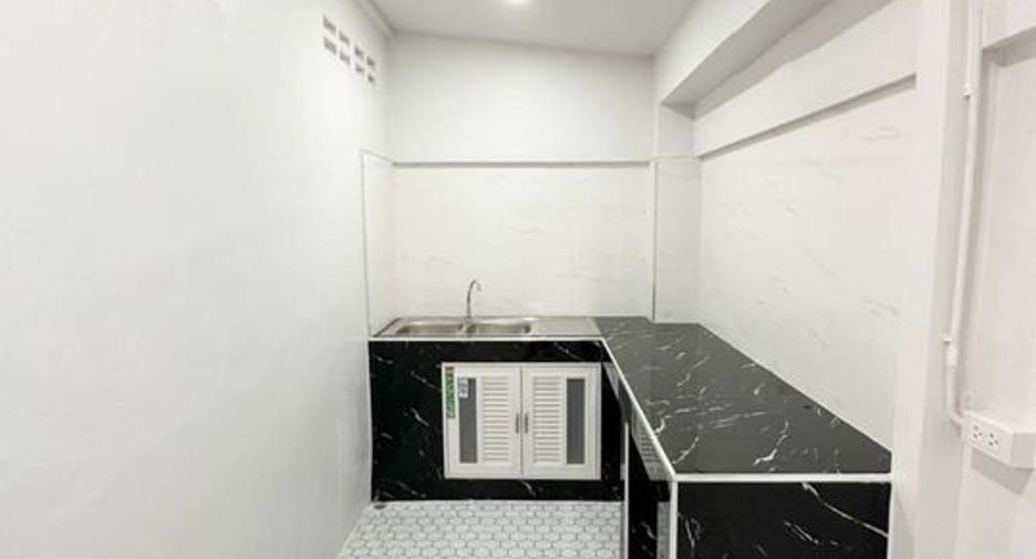 Casa adosada en venta de 2 habitaciones en Bang Bua Thong, Nonthaburi