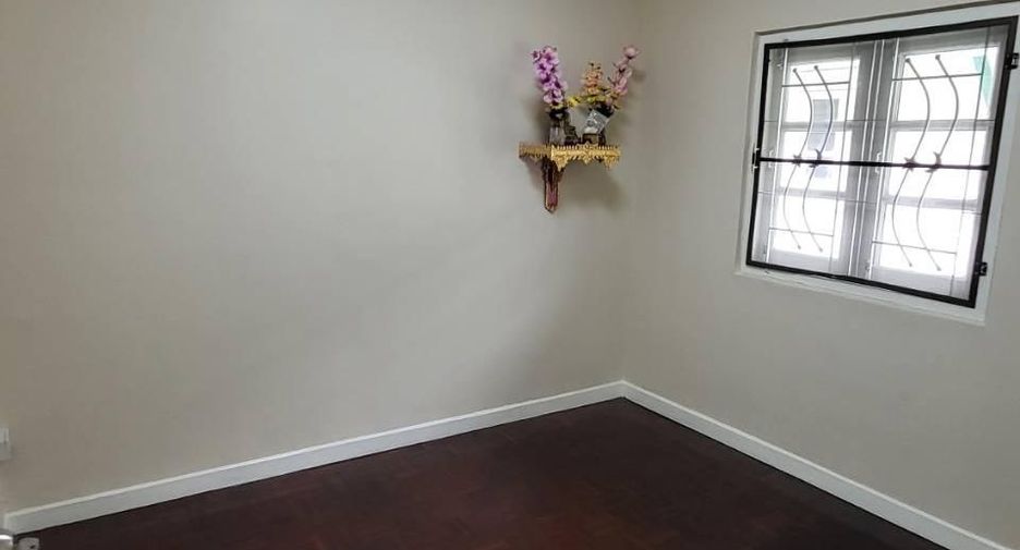 Продажа 3 спальни таунхаус в Khlong Luang, Патумтани