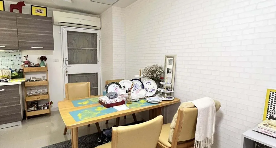 À vendre 3 chambres maison de ville à Bang Yai, Nonthaburi