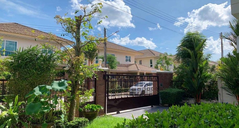 For sale 4 bedrooms house in Hat Yai, Songkhla