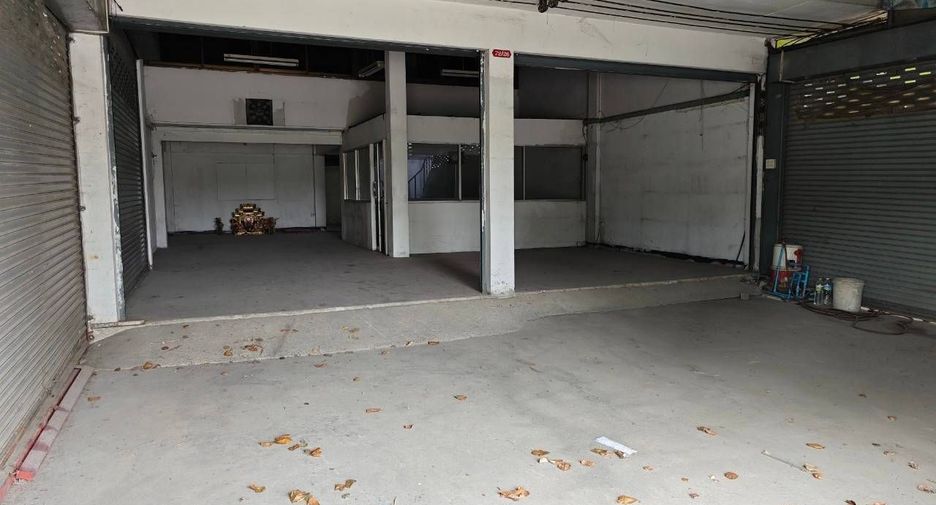For sale retail Space in Lam Luk Ka, Pathum Thani