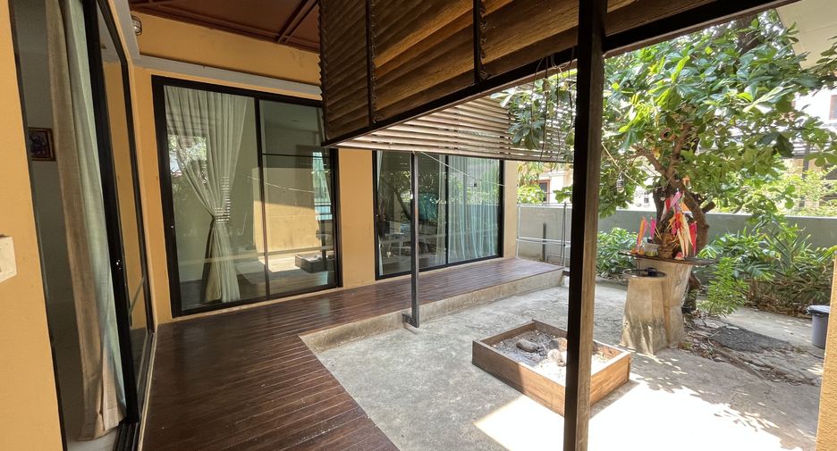 For sale 3 bedrooms house in Mueang Lampang, Lampang