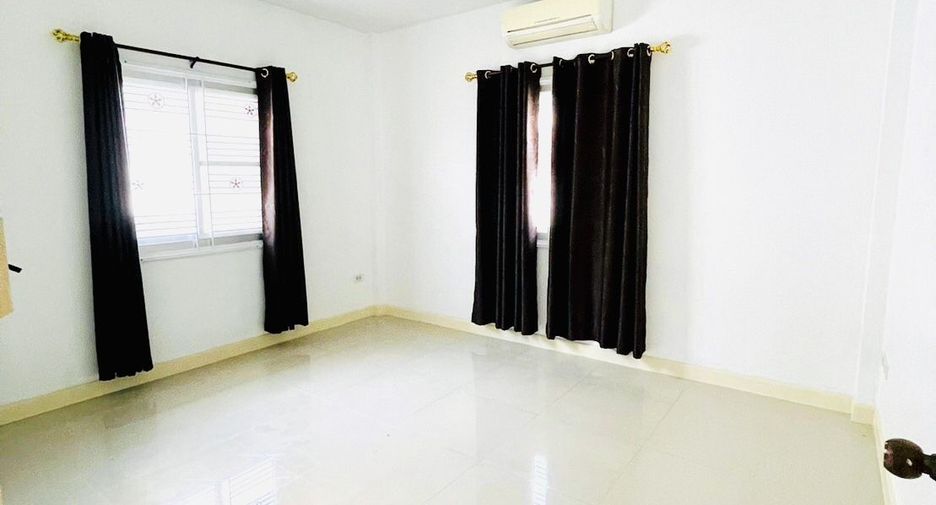 For sale 3 bedrooms house in Mueang Chon Buri, Chonburi