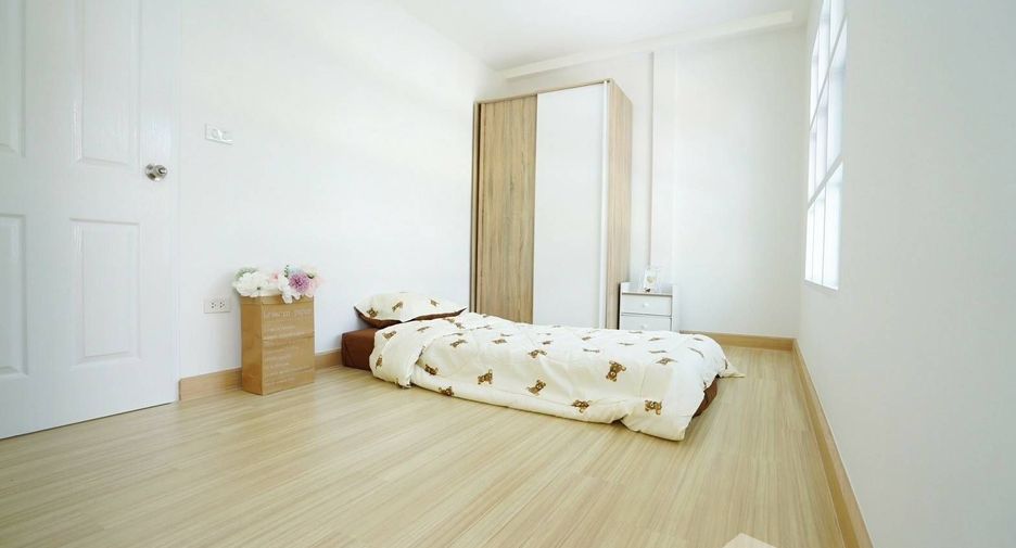 Продажа 3 спальни таунхаус в Bang Bua Thong, Нонтабури