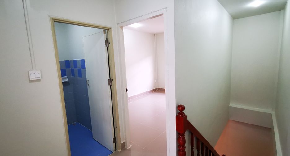 For sale 2 bedrooms townhouse in Thanyaburi, Pathum Thani