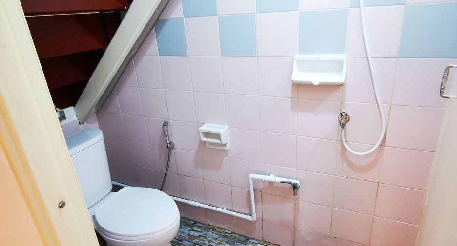 For sale 2 bedrooms townhouse in Thanyaburi, Pathum Thani
