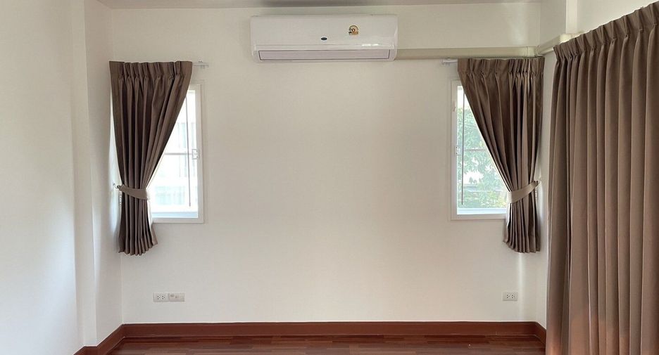 For rent 3 bedrooms house in Lam Luk Ka, Pathum Thani