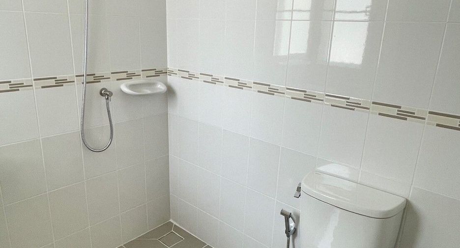 For rent 3 bedrooms house in Lam Luk Ka, Pathum Thani