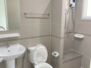 出租 3 卧室 独立屋 在 Lam Luk Ka, Pathum Thani