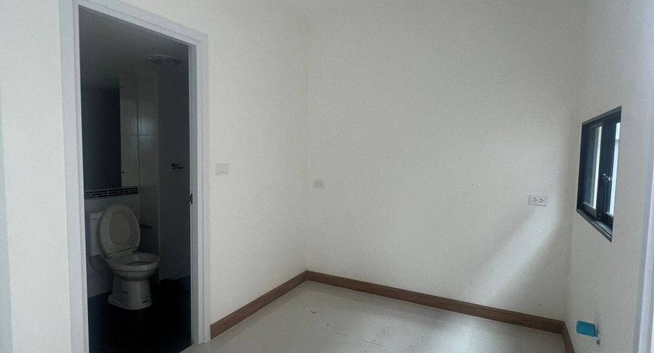 For sale 3 bedrooms house in Sam Phran, Nakhon Pathom