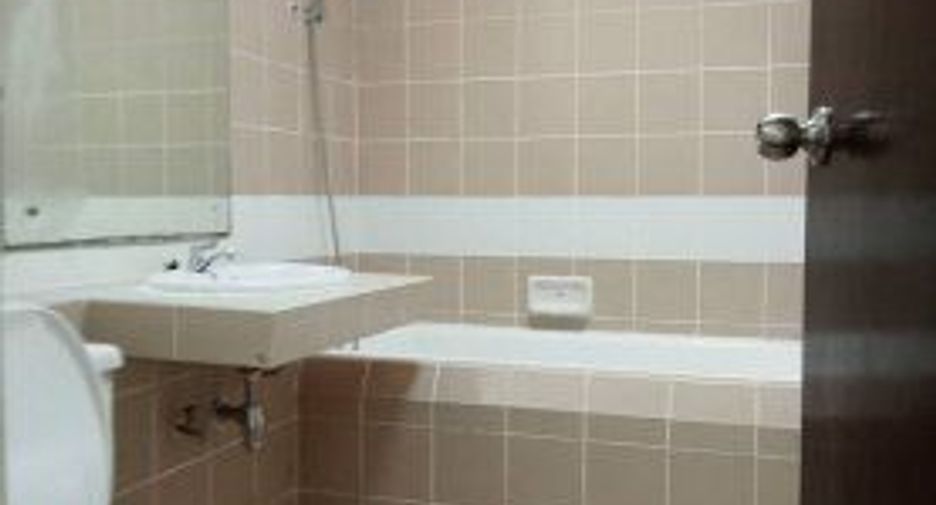 For sale 2 bedrooms townhouse in Bang Bua Thong, Nonthaburi