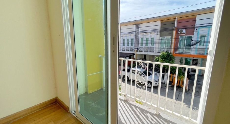 For sale 4 bedrooms townhouse in Pak Kret, Nonthaburi