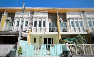 For sale 4 bedrooms townhouse in Pak Kret, Nonthaburi