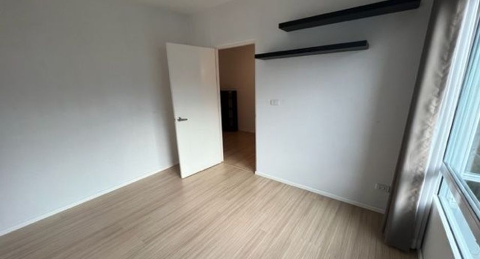 À vendre 3 chambres maison de ville à Mueang Nonthaburi, Nonthaburi