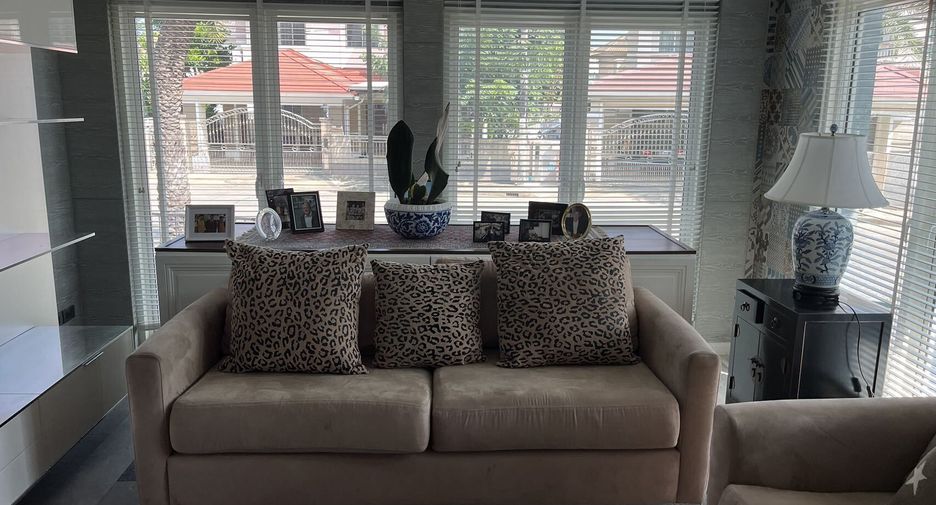 For sale 3 bedrooms house in Bang Kruai, Nonthaburi