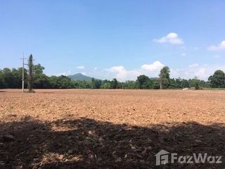 Terreno en venta en Tron, Uttaradit