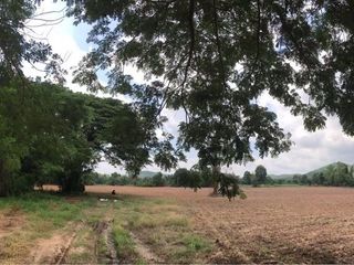 Terreno en venta en Tron, Uttaradit