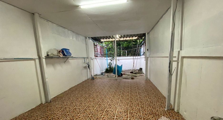 Casa adosada en venta de 2 habitaciones en Ban Chang, Rayong