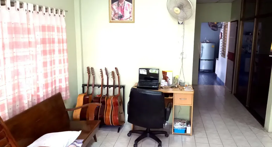 For sale 3 bedrooms house in Mueang Lop Buri, Lopburi