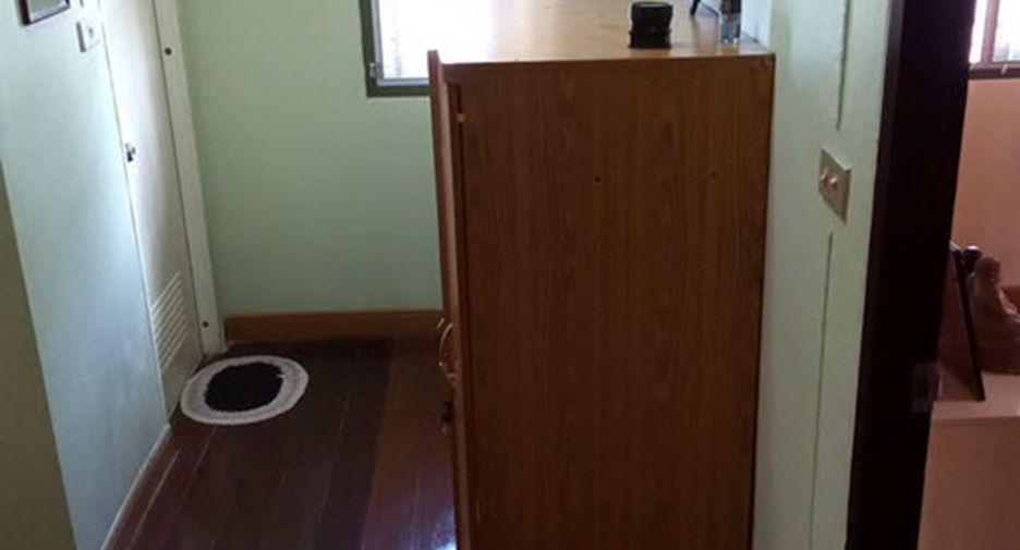 For sale 3 bedrooms house in Mueang Lop Buri, Lopburi