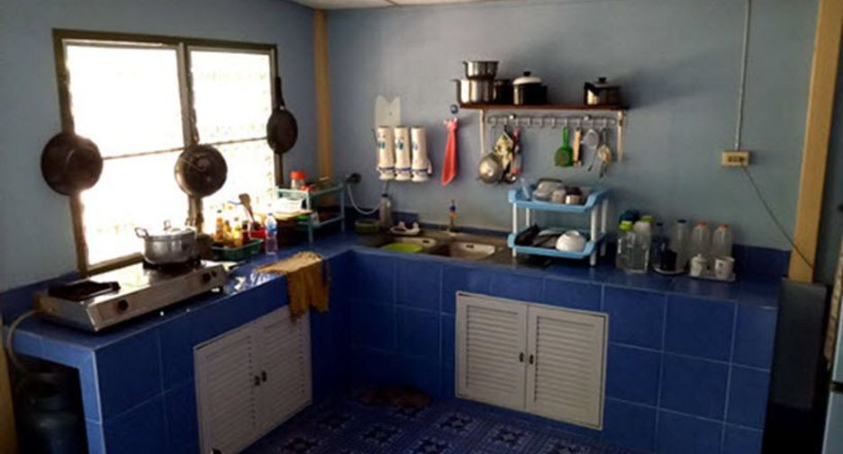 For sale 3 bedrooms house in Mueang Lop Buri, Lopburi