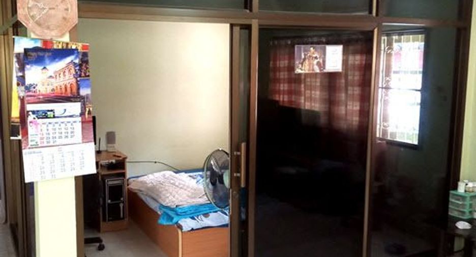 For sale 3 bedrooms house in Mueang Lop Buri, Lopburi