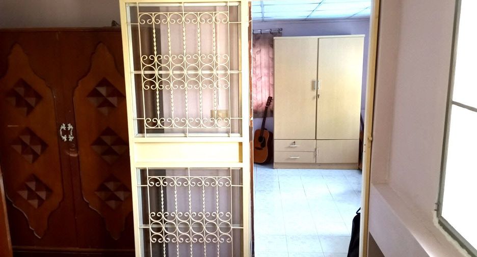 For sale 3 bedrooms house in Mueang Lop Buri, Lopburi