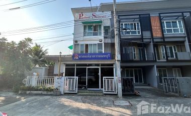 For sale 3 bedrooms townhouse in Mueang Nonthaburi, Nonthaburi